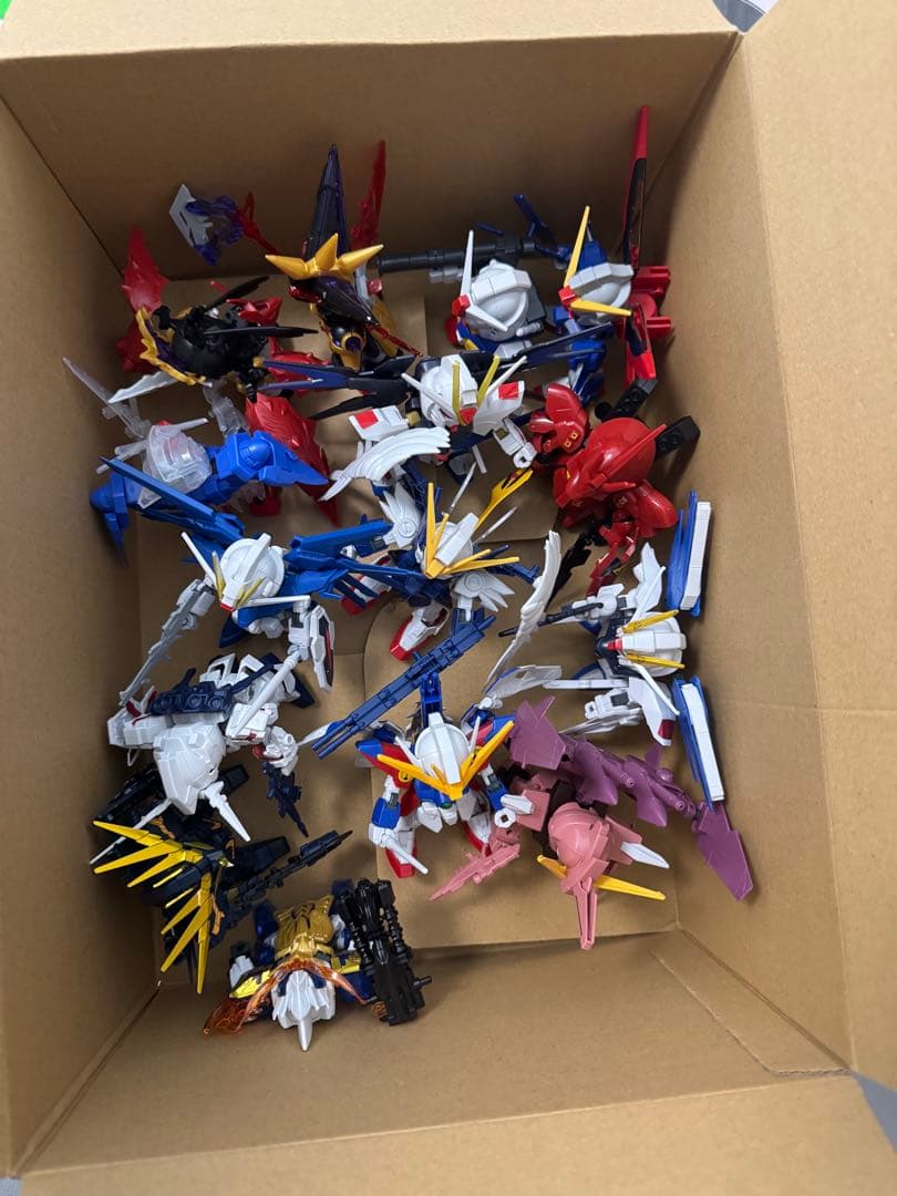SDガンダム　完成品　デスティニー　ユニコーン