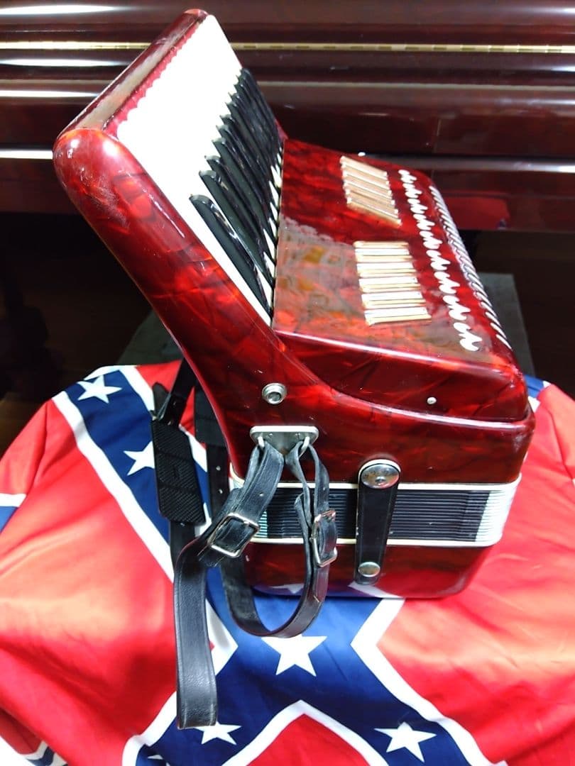 【大幅メンテ完了】 トンボ ソプラノアコーディオン No.270 赤（即演奏可）