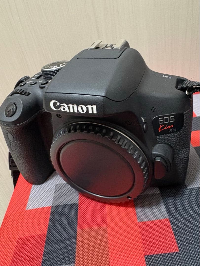 Canon eos Kiss X8i レンズ2セット