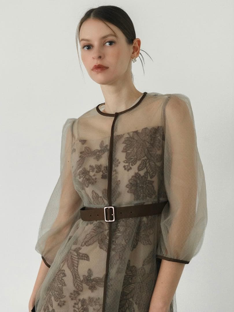 チュールパイピングリーフベルトAラインワンピースドレス結婚式二次会成人式