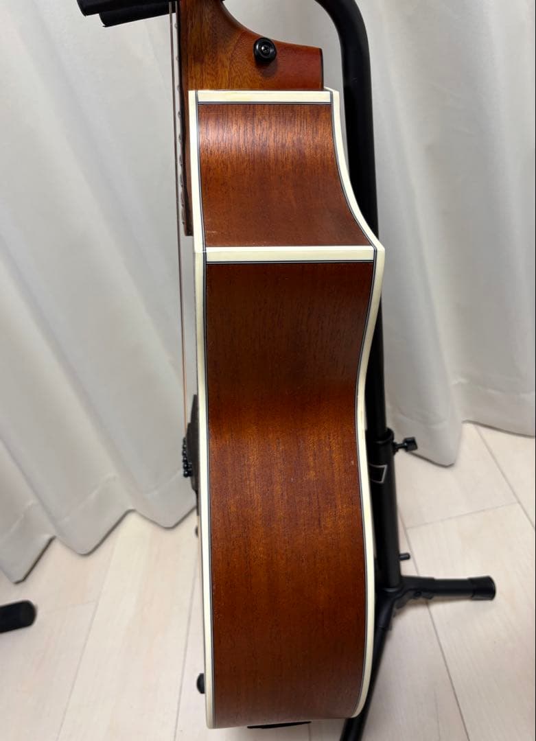 美品　エレアコースティックギター　Bromo BAA4CE