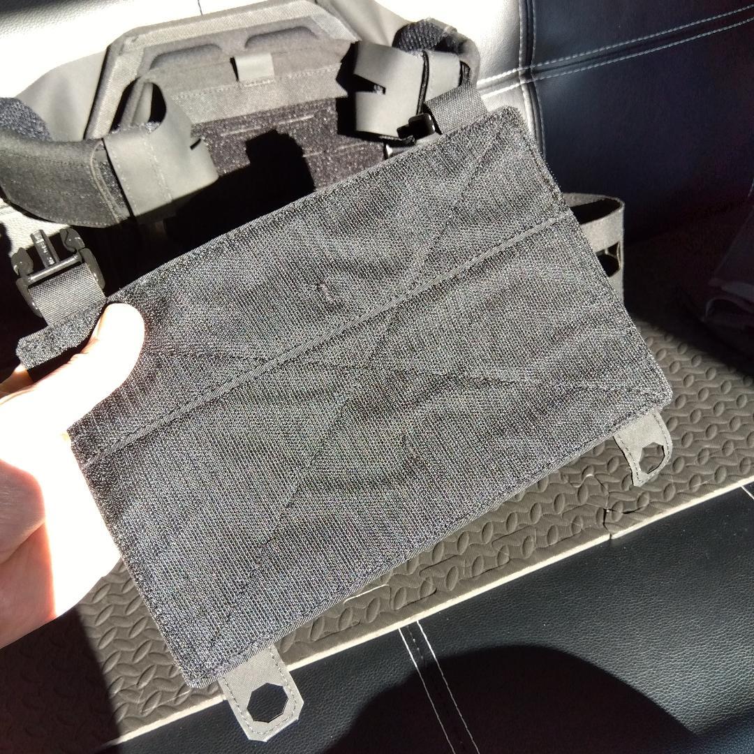 ウォーリアー　アサルト　システム　ズ　プレートキャリアー　レーザーカット