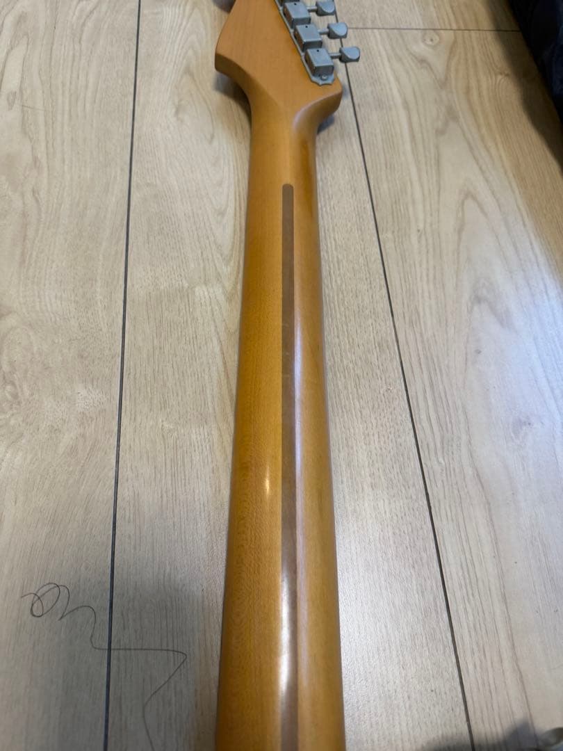 Fender Stratocaster レッドエレキギター