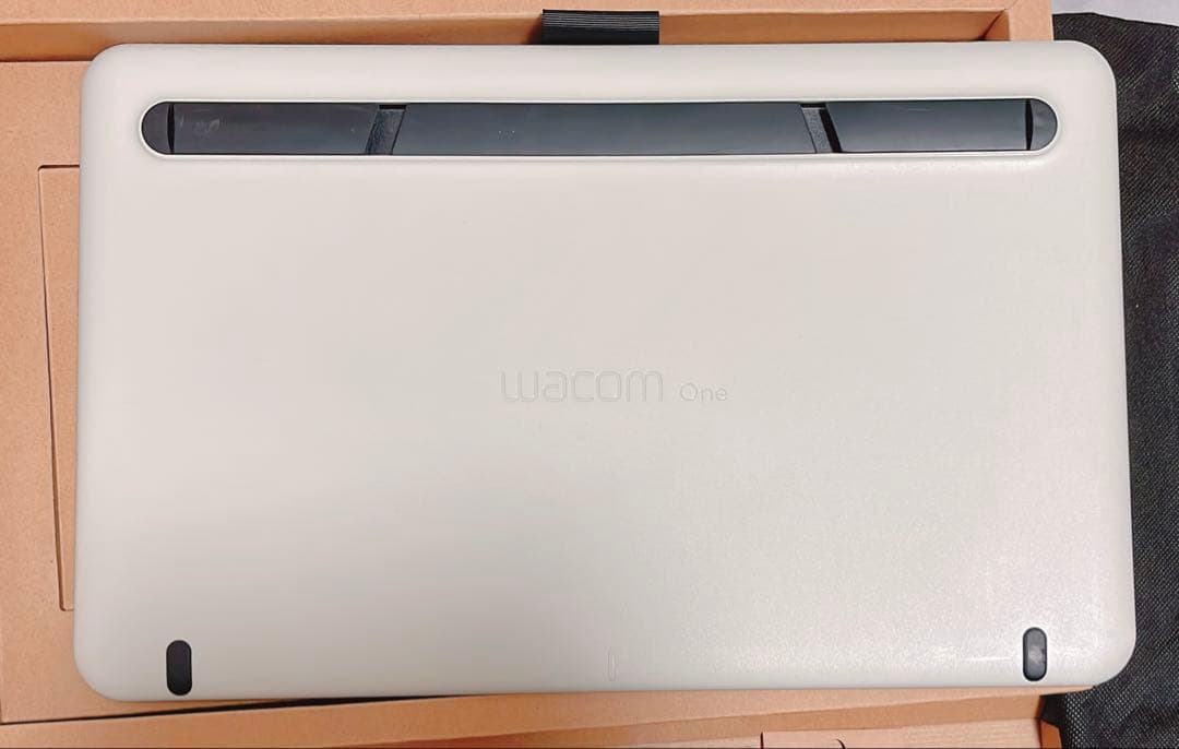 Wacom One 液晶ペンタブレット