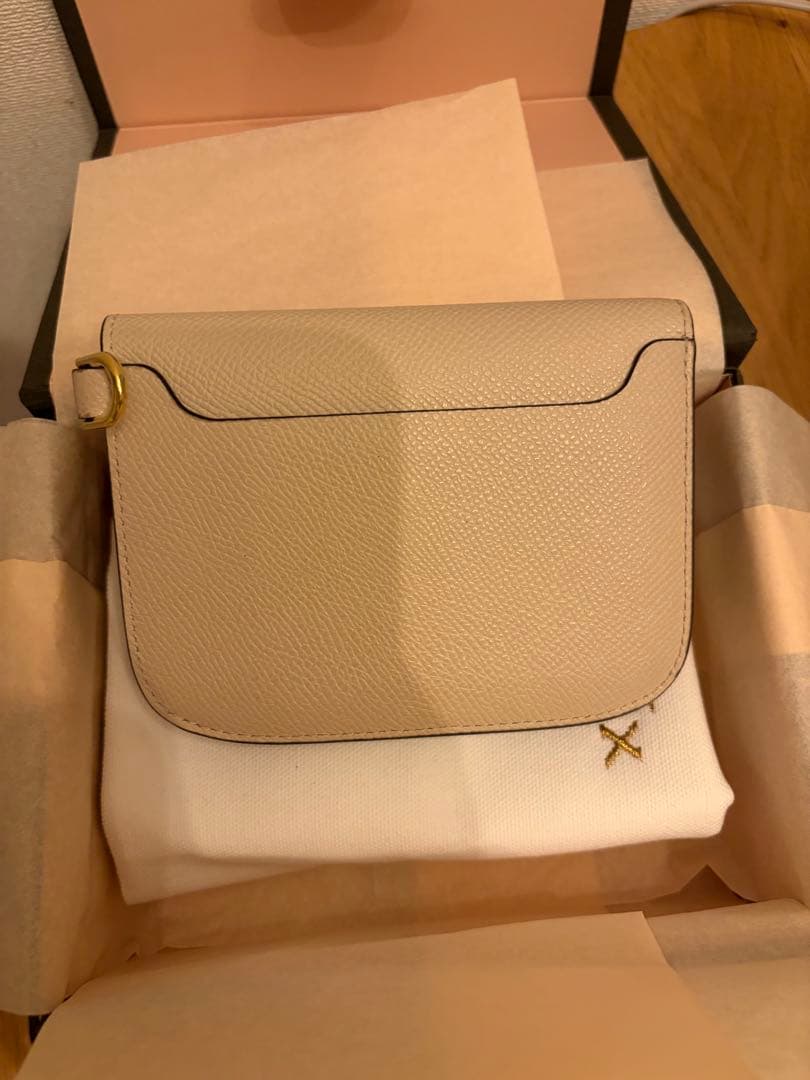 delvauxデルヴォー ヴァガボンドコンパクトウォレット