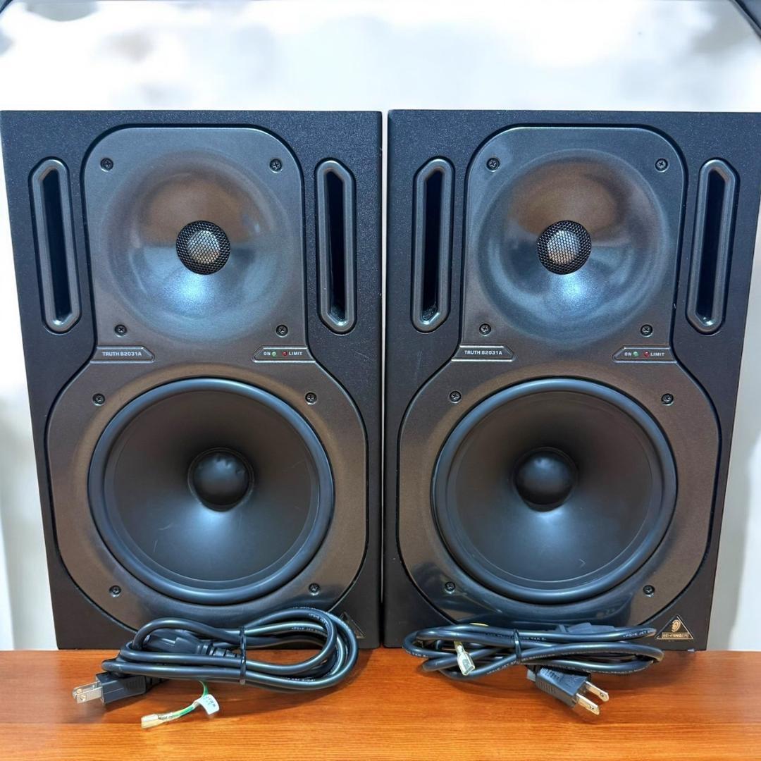 ☆良品 ベリンガー TRUTH B2031A パワードモニタースピーカー ペア