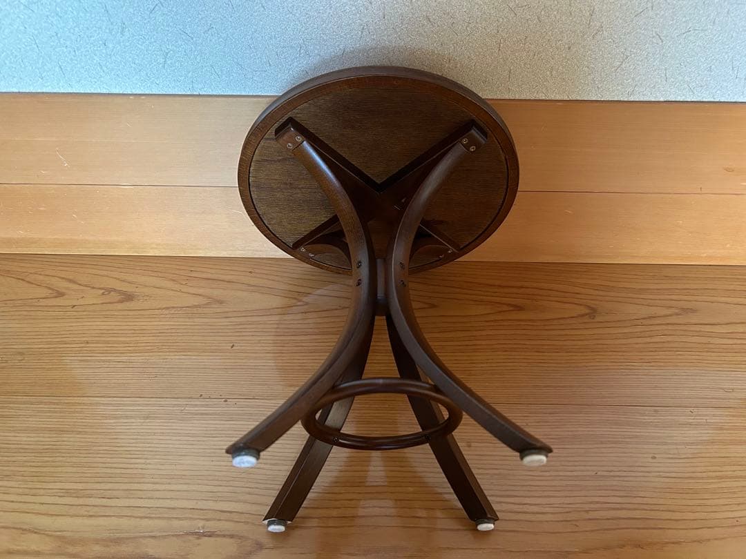 秋田木工ミニテーブルと椅子