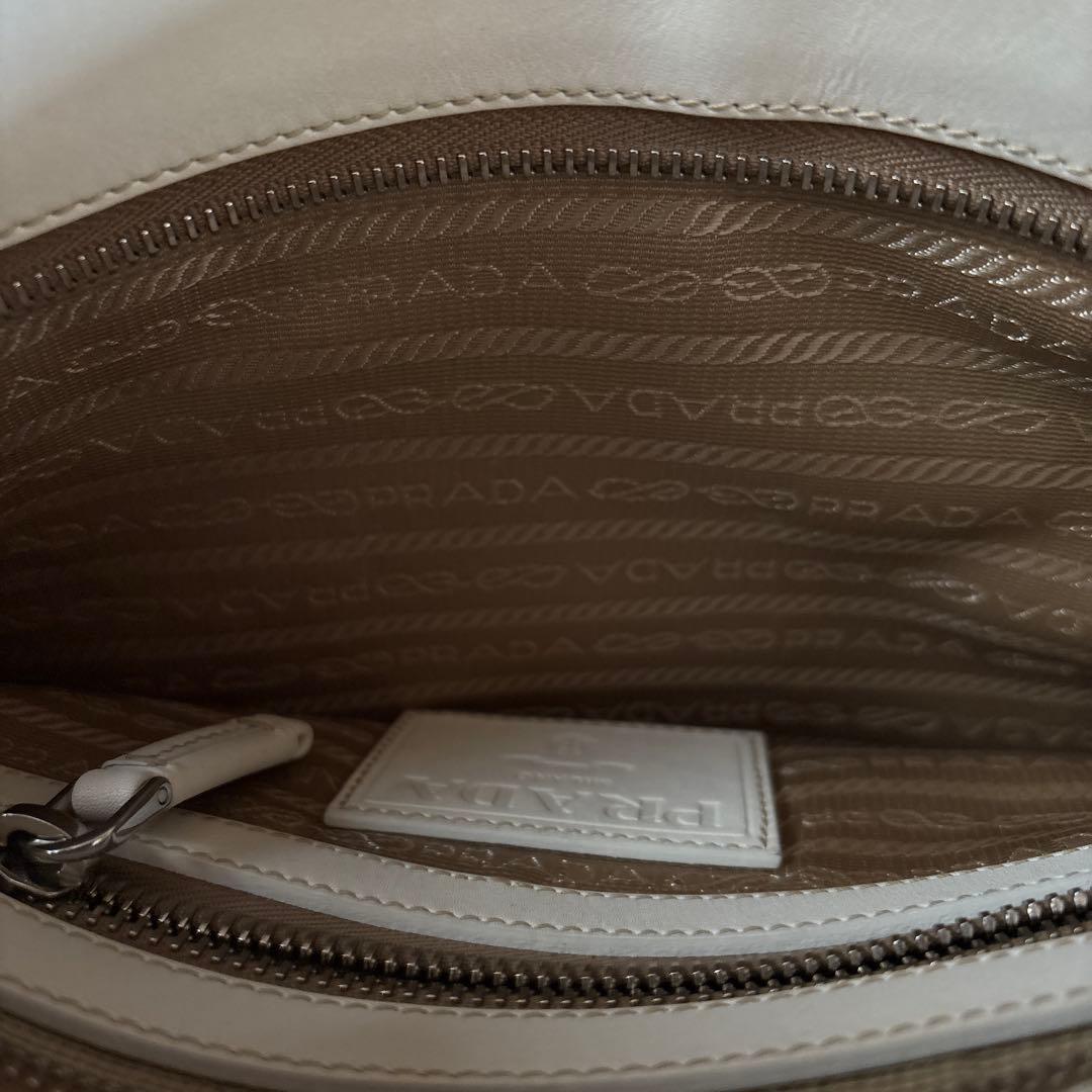 PRADA ショルダーバッグ ベージュ/ホワイト