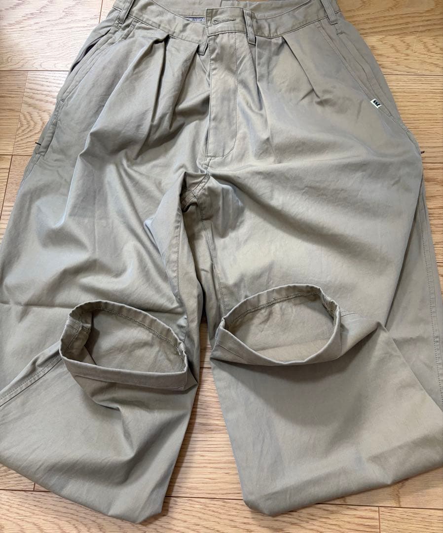 SSZ SAMPLE期 2プリーツ ワイドチノパン ベージュ BEAMS