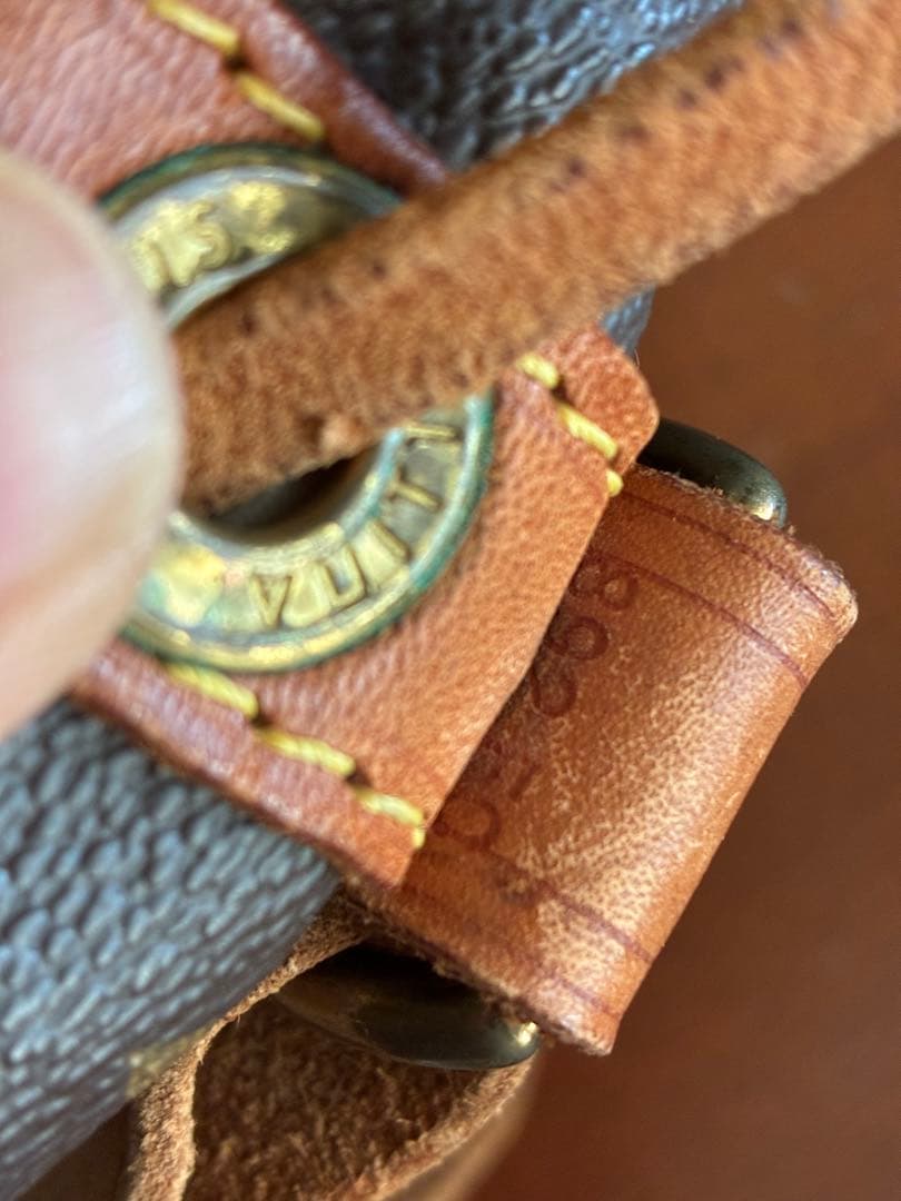 LOUIS VUITTON ルイ・ヴィトン ノエ　巾着型ショルダー