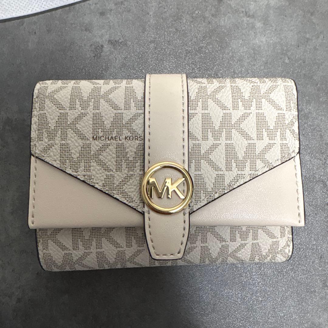 未使用MICHAEL KORS 三つ折り財布　箱付き