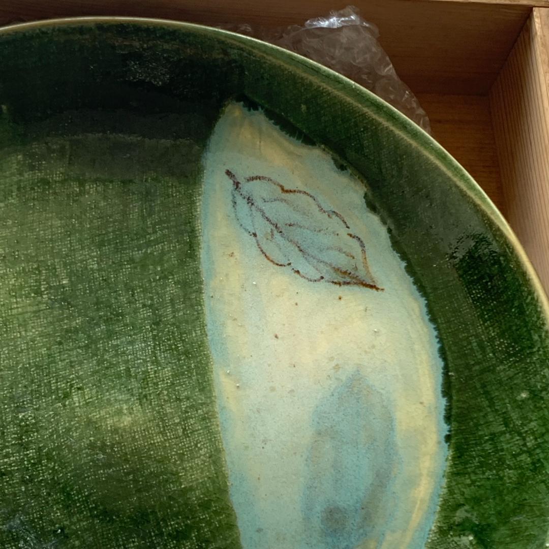 織部　大皿　箱付　水面　葉　作者不明　古道具　直径約30㎝　落款印有