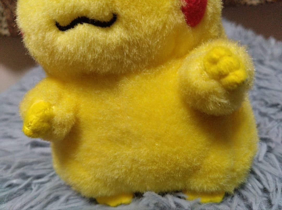 初代　ピカチュウ　ぬいぐるみ