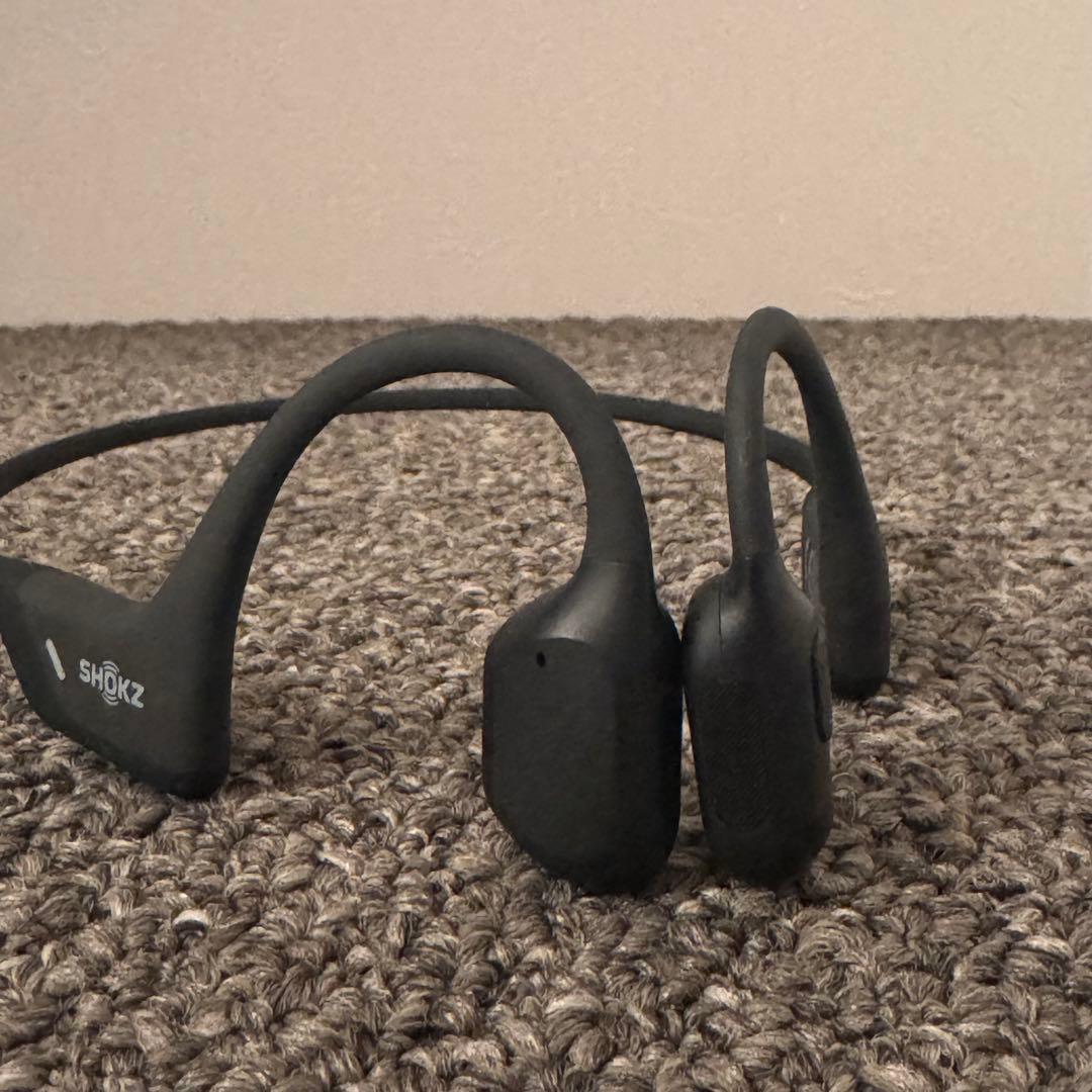 【美品】SHOKZ OPENRUN PRO ブラック S810 骨伝導