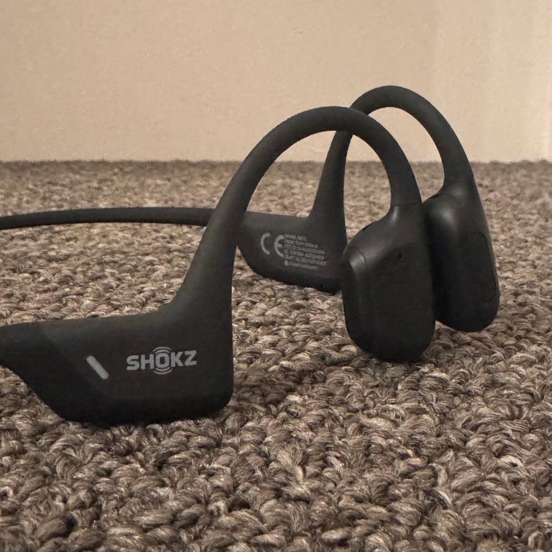 【美品】SHOKZ OPENRUN PRO ブラック S810 骨伝導