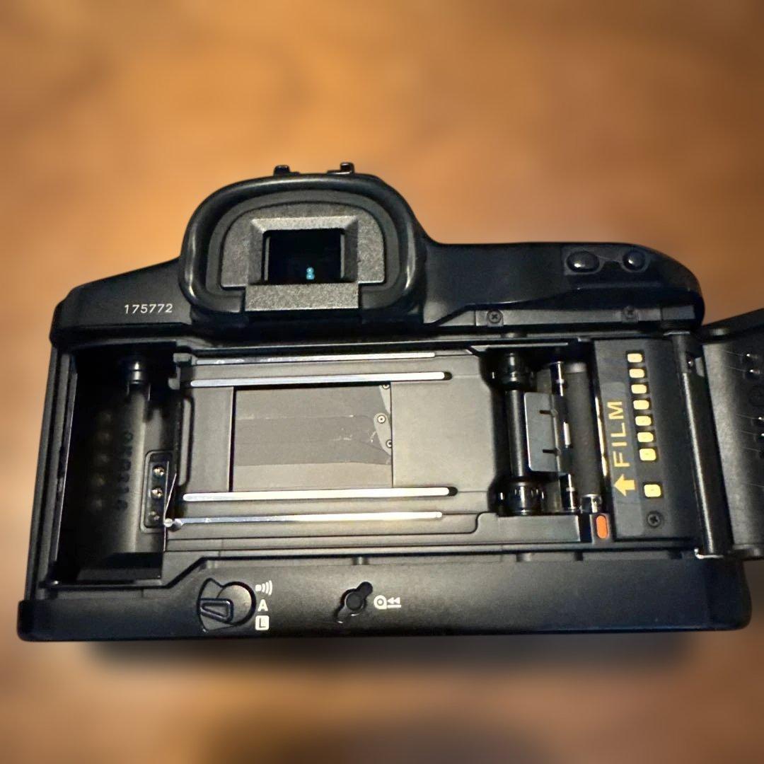 Canon EOS-1N フィルム一眼レフカメラ