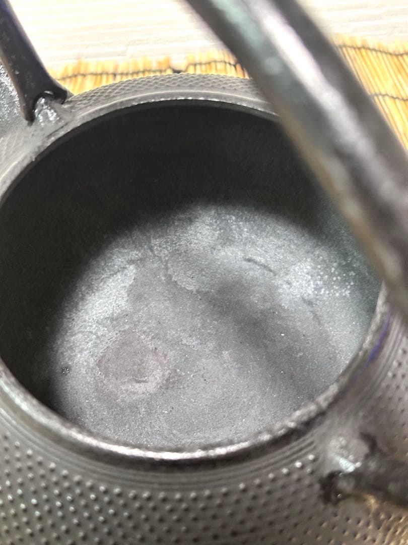 未使用品、供箱、付属品付　南部盛榮堂OIGEN造　算玉アラレ　南部鉄瓶　南部鉄器