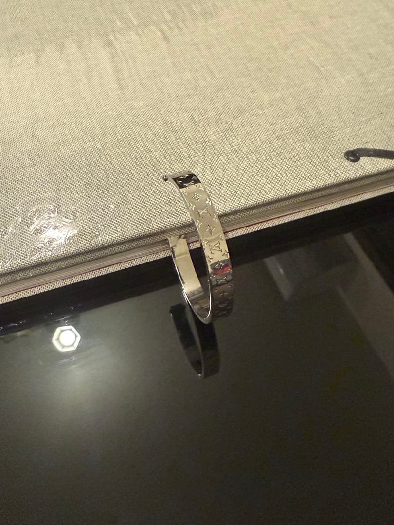 ルイヴィトン　バングル マンシェット モノグラムボールド