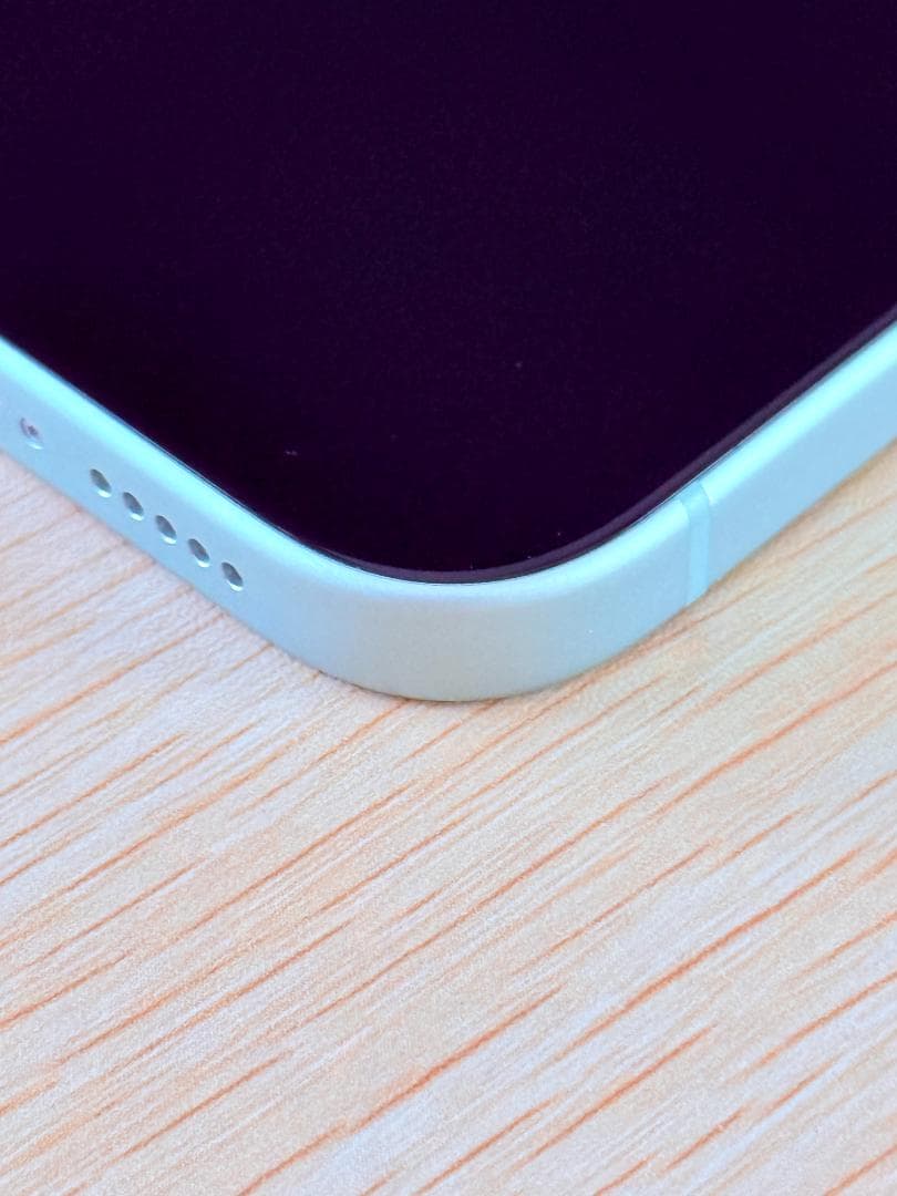 iPhone15 256GB グリーン バッテリー97% SIMフリー