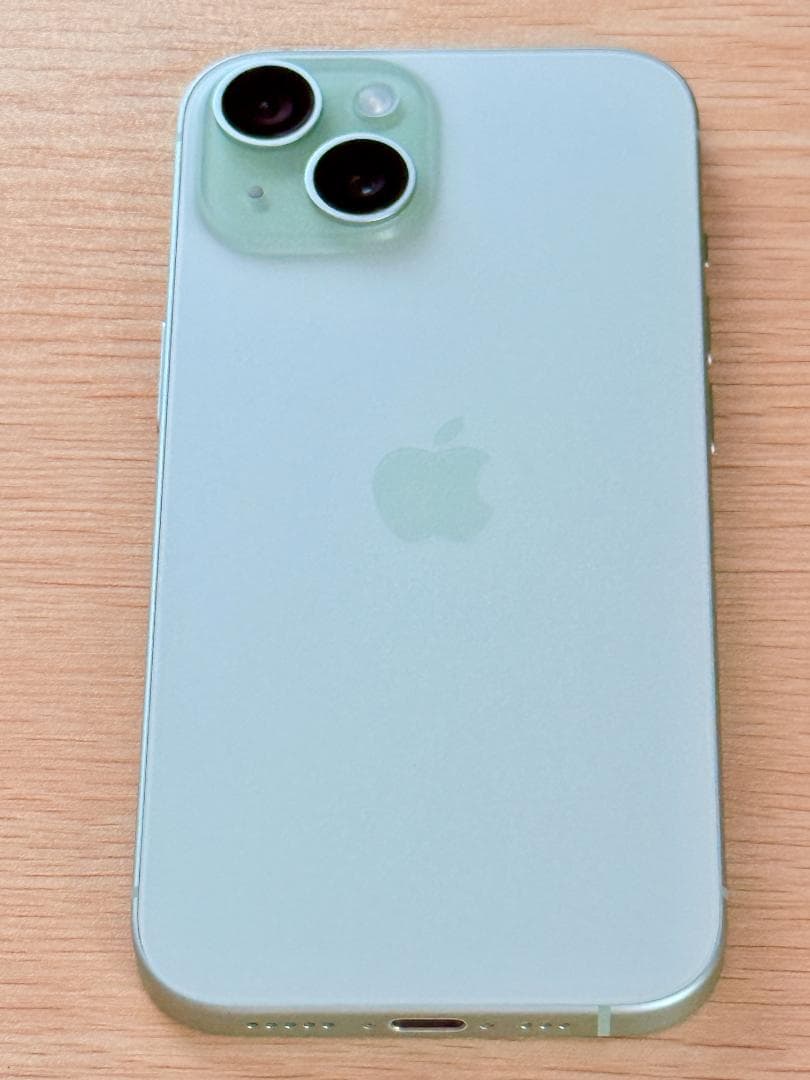 iPhone15 256GB グリーン バッテリー97% SIMフリー