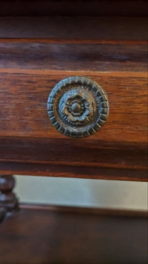 クラシックスタイル　レトロ調カリモク木製家具