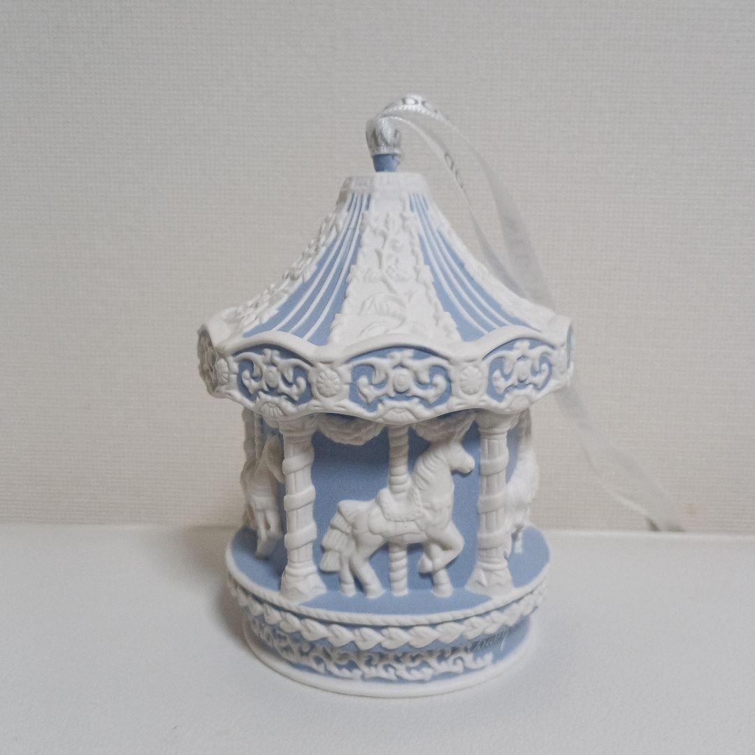 ウェッジウッド　ジャスパーウェア クリスマスオーナメント　カルーセル