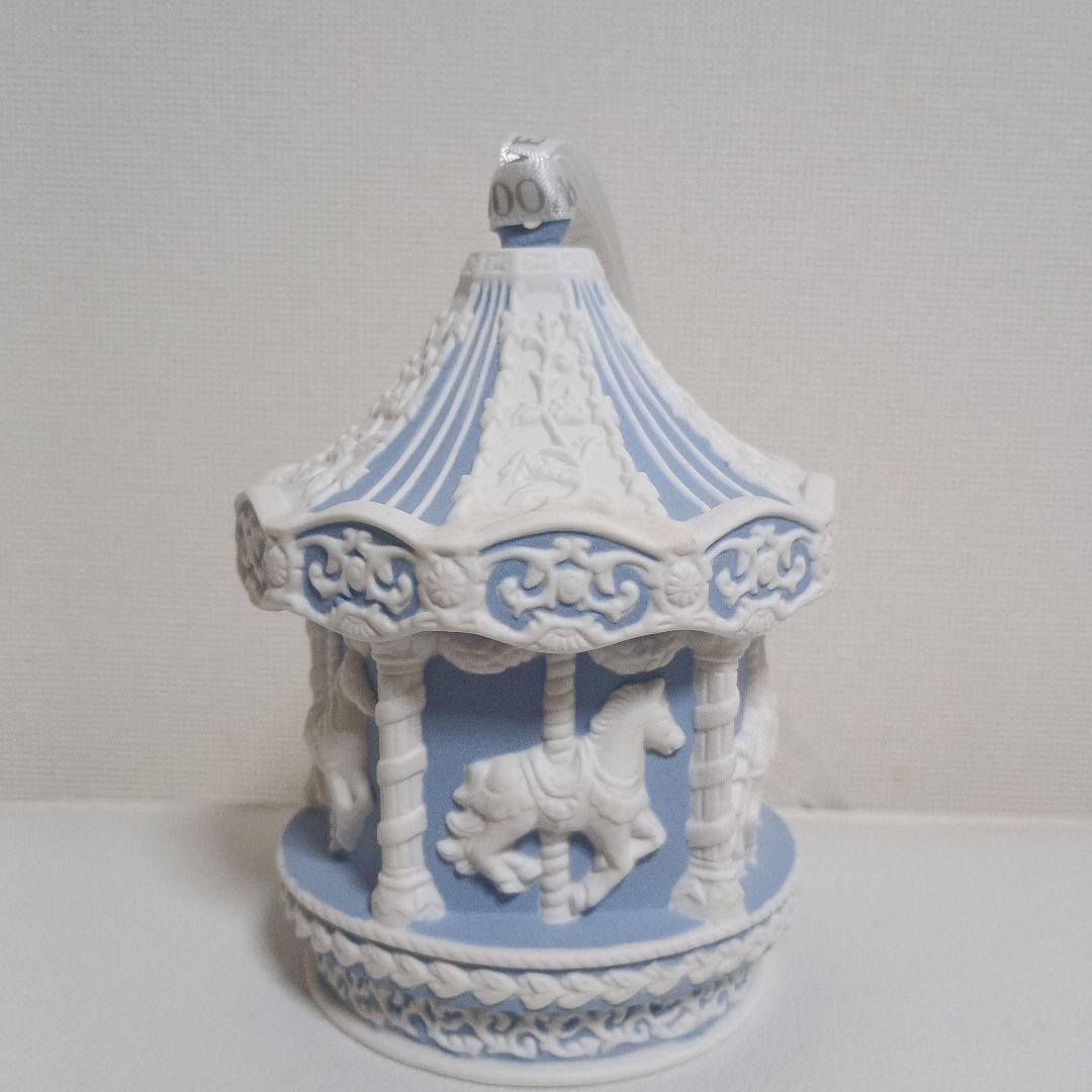 ウェッジウッド　ジャスパーウェア クリスマスオーナメント　カルーセル