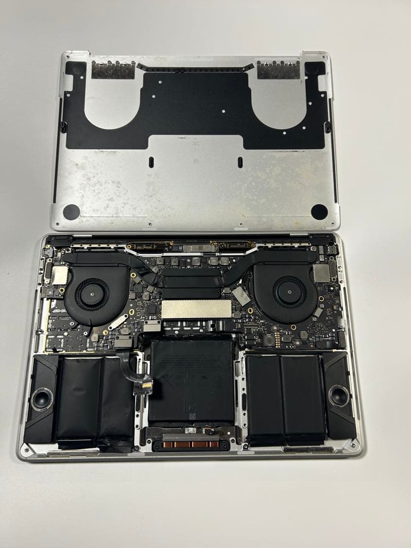 MacBook Pro 2017 13インチ　ジャンク　起動不可　A1706