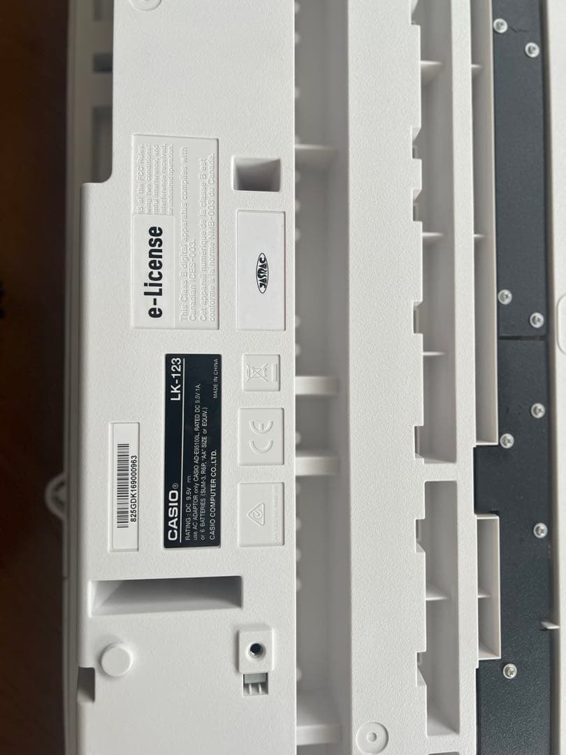 CASIO LK-123 ホワイト キーボード