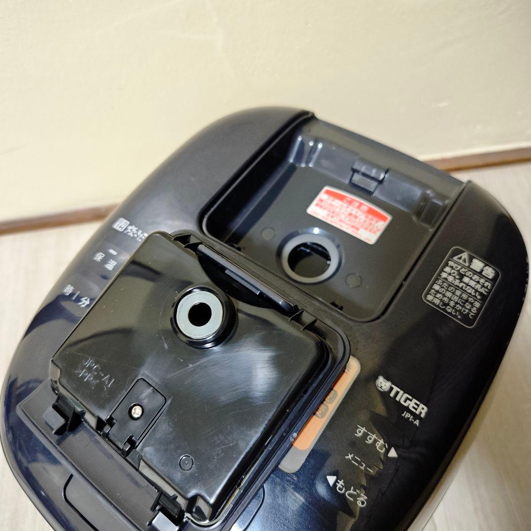 【良品】タイガー 炊飯器 5.5合 圧力IH式 JPI-A100