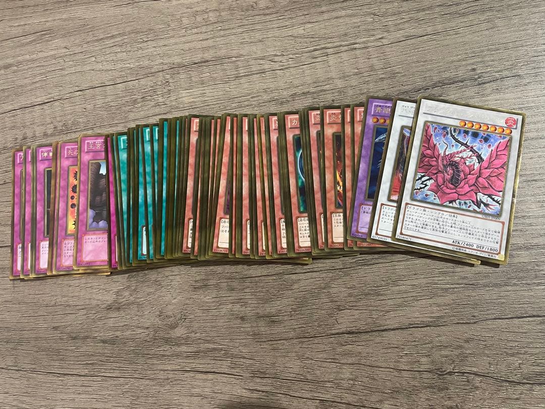 遊戯王OCG トレーディングカードセット