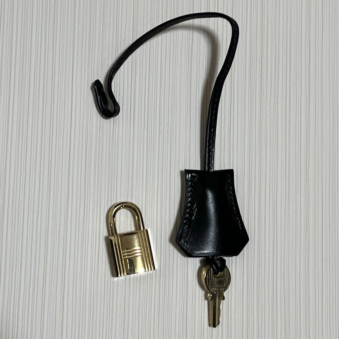 エルメス　正規品　ストラップ　クロシェット　カデナ　ブラック　ボックスカーフ