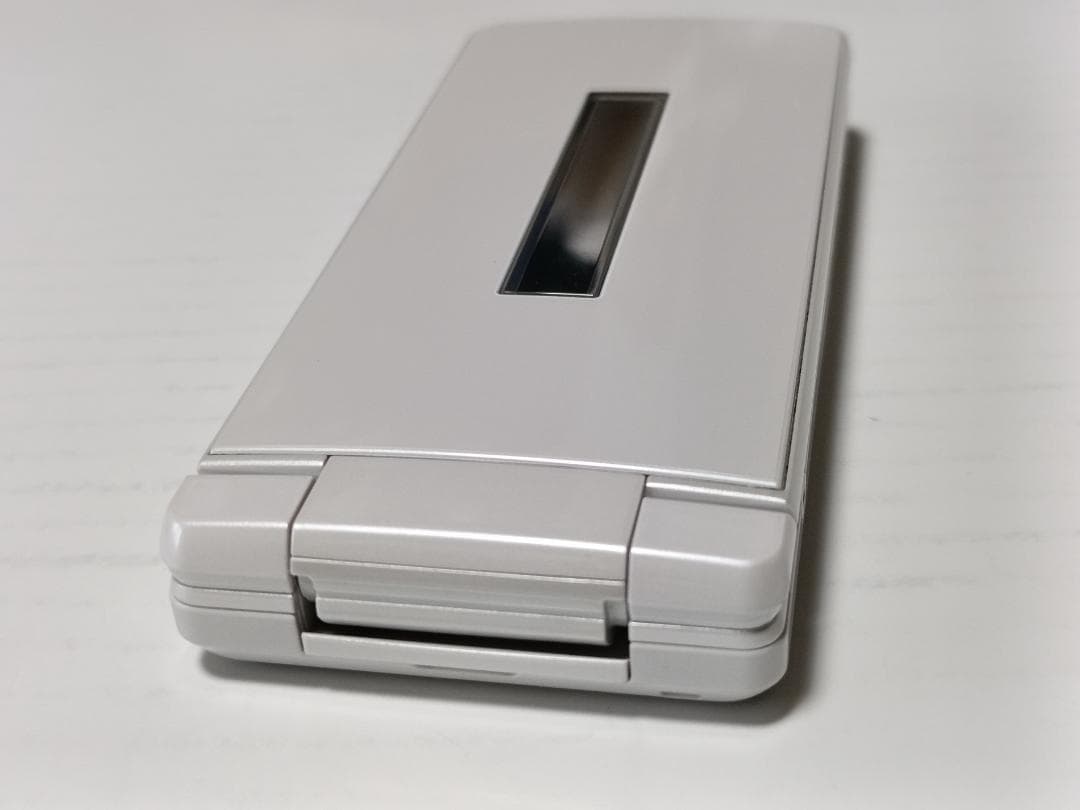 ☆ Y!mobile AQUOS ケータイ3 806SH ホワイト