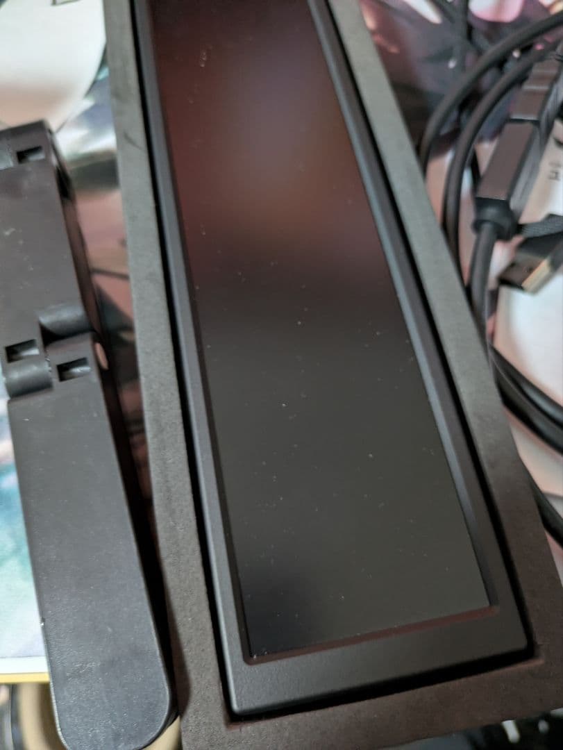 玄人志向 KURO-MONI/8.8　縦型モニタ　ディスプレイ　ワイドサブモニタ