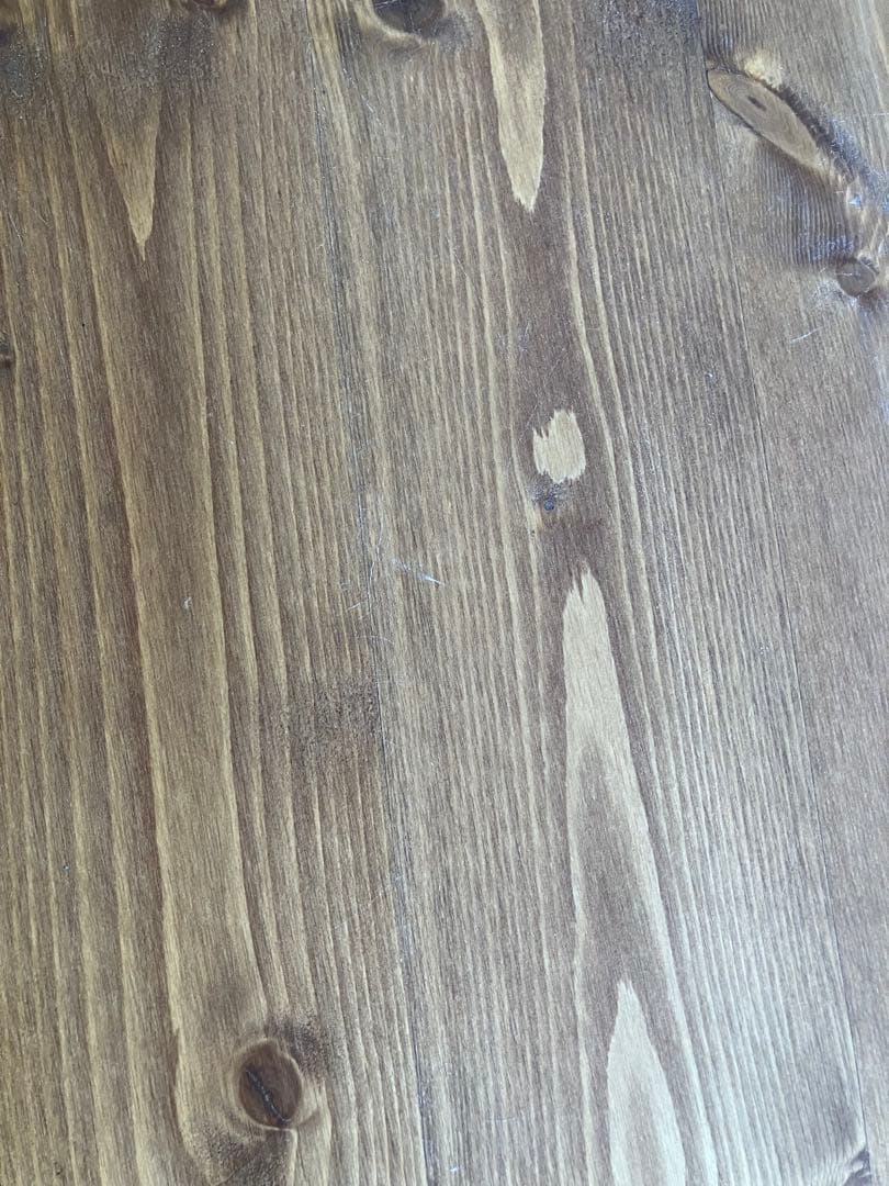 ブラウン木製正方形テーブル