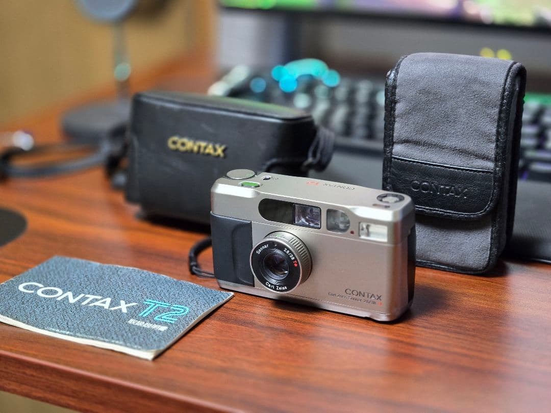 CONTAX T2 コンパクトフィルムカメラ チタンシルバー