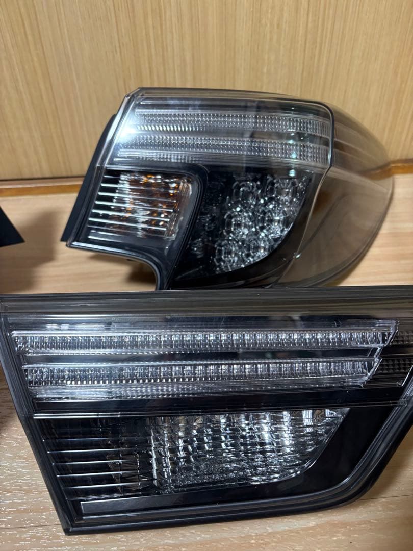 マークx grx130中期G'S純正テールランプ