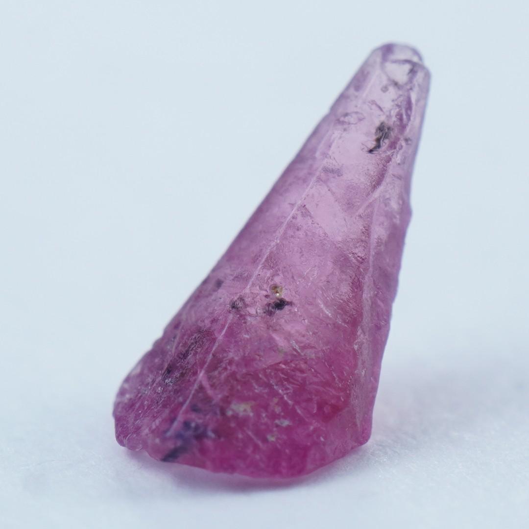 ウインザサファイア　結晶　タンザニア産