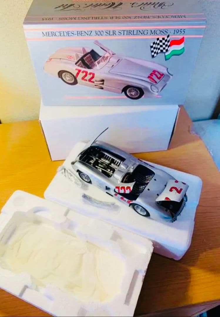 美品★貴重‼️ミニチャンプス 1/24❣️ベンツ300SLR ‼️❣️希少モデル