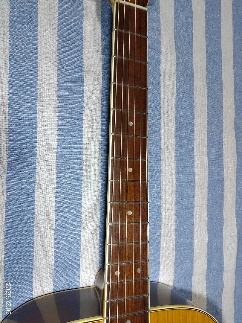 YAMAHAのジャパンヴィンテージ000サイズアコースティックギターFG-302
