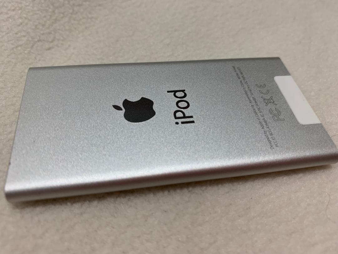 【美品】Apple iPod nano 第7世代 16GB シルバー