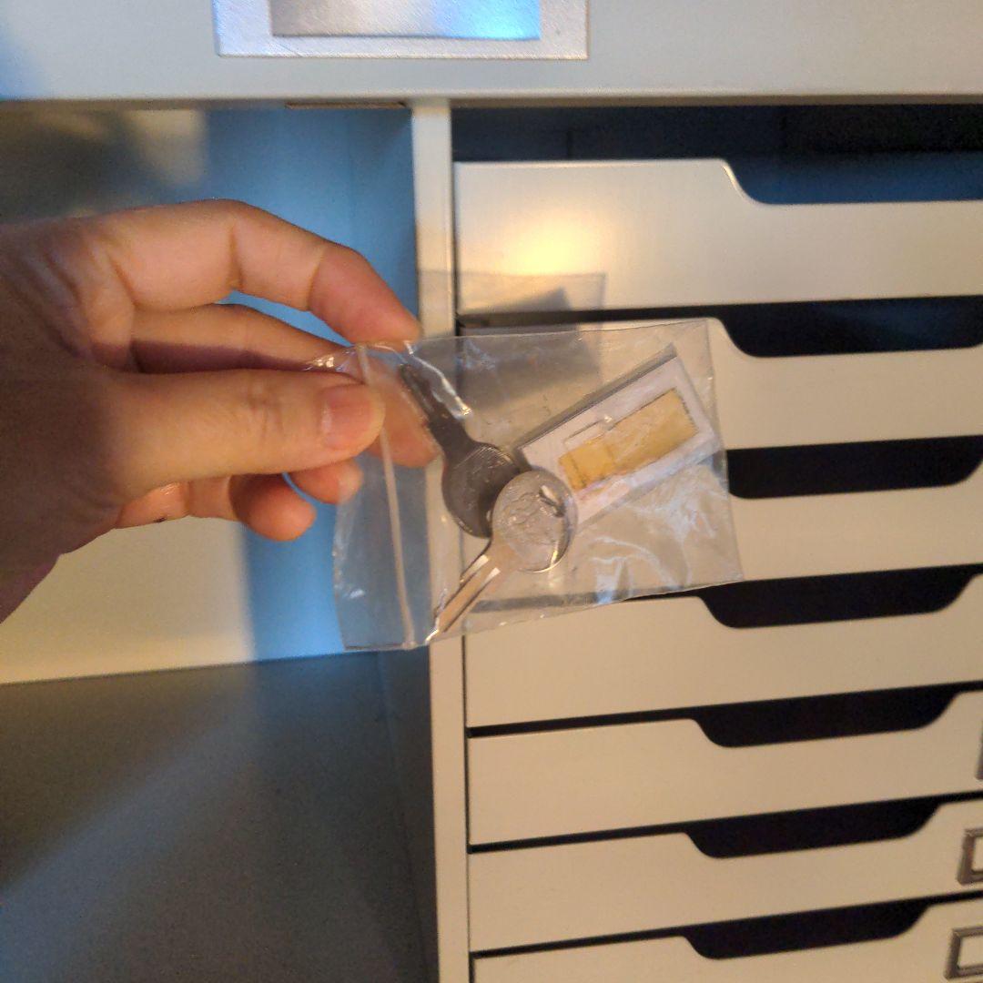 ホワイト書庫・キャッシュボックス 引き出し7個