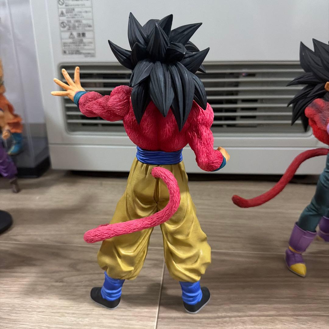 ドラゴンボールフィギュア　一番くじ　グレイテストサイヤン　ゴジータベジータ孫悟空