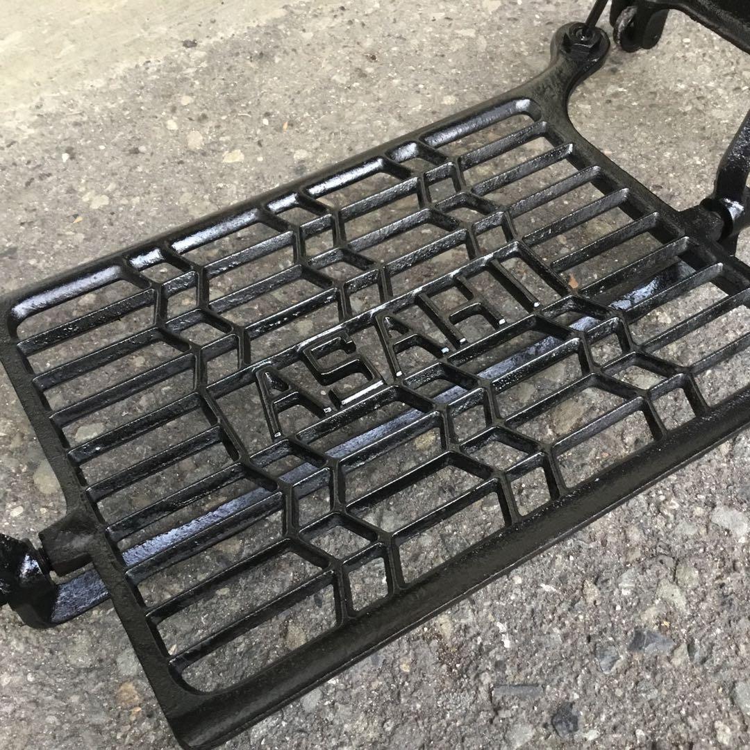 ASAHI ヴィンテージ テーブル鉄脚　アイアン　ブラック　テーブルに！