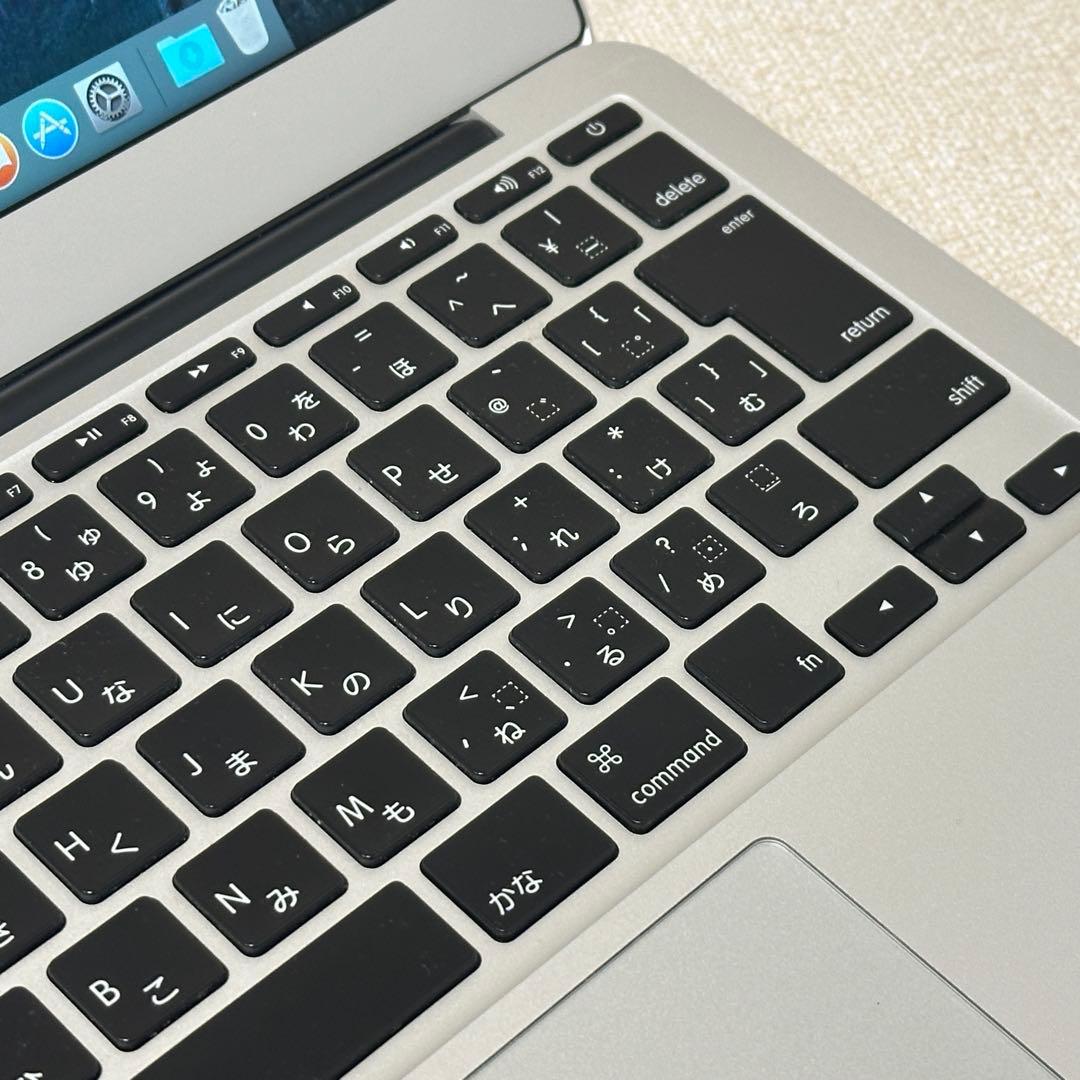 MacBook本体 MacBook Air (11-inch, Early 2014) 128GB