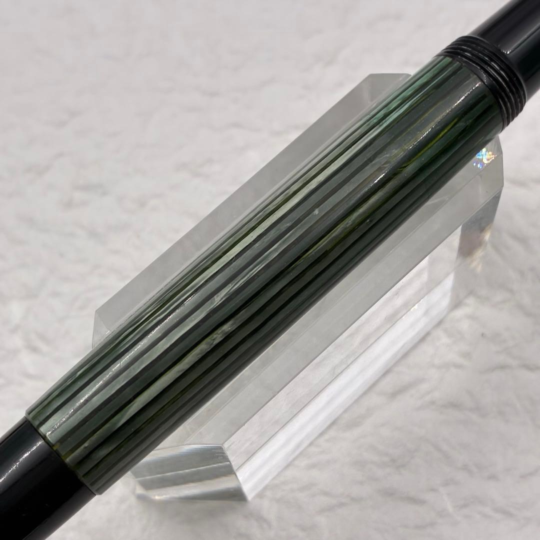 ヴィンテージ万年筆 ペリカン Pelikan 140 緑縞 14K F 書写可能