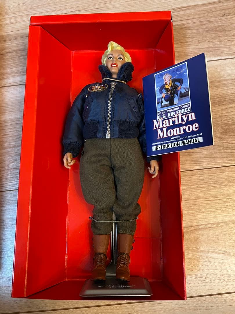 トイズマッコイ　マリリンモンロー　フィギュア