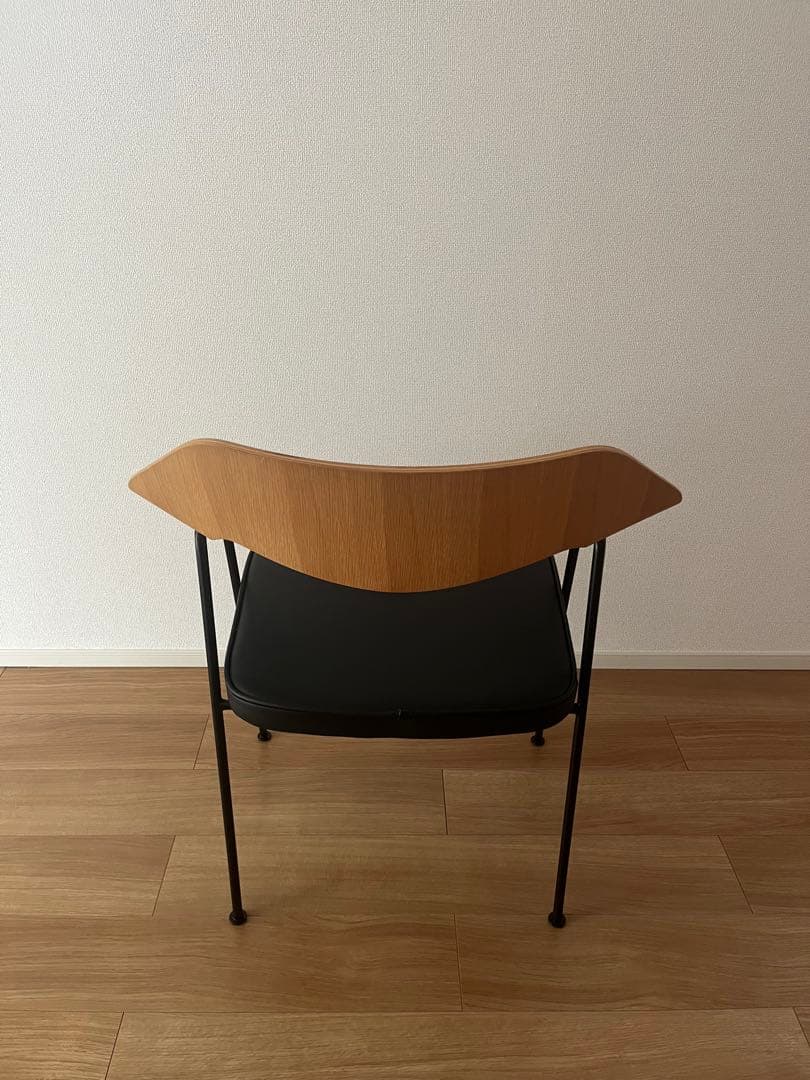 675チェア　ロビン・デイ　アクタス