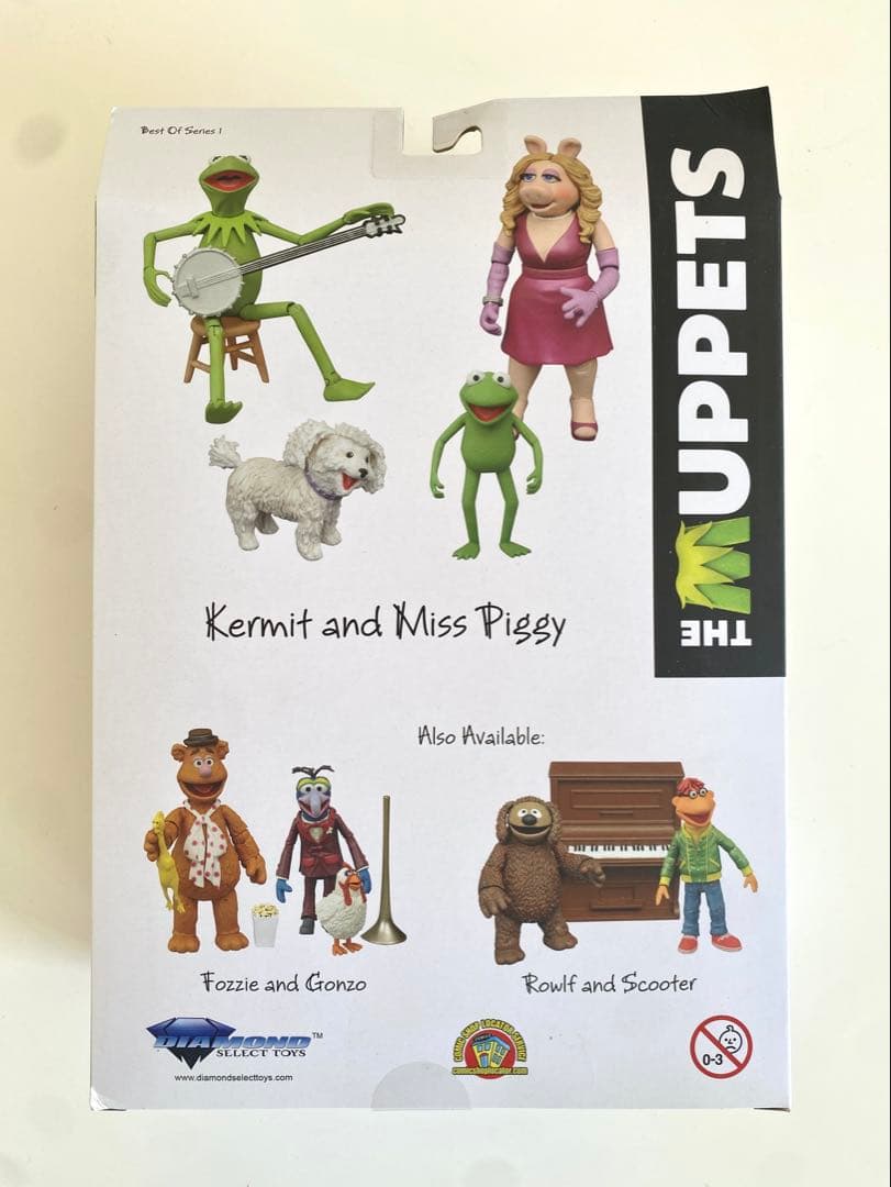 カーミット と ミスピギー の アクションフィギュア