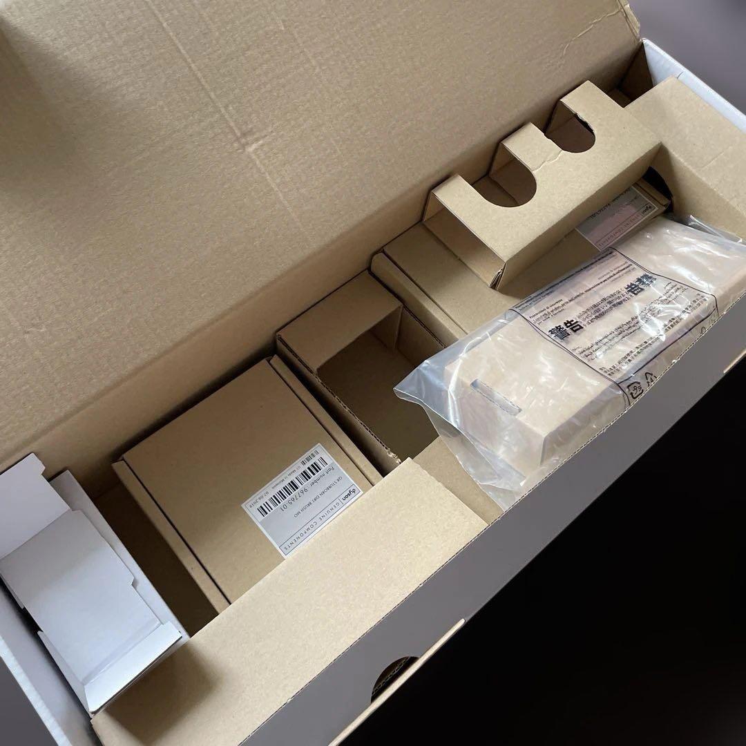 ダイソン◎フラフィV7 クリーナーセット